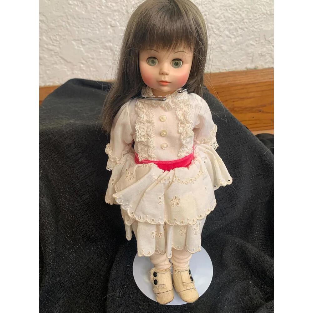 Madame Alexander Degas Girl Doll 14 in 1990s Mint Condition